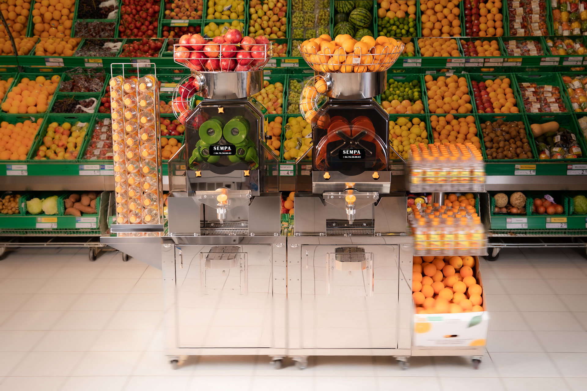 Solutions SEMPA en libre-service dans un rayon fruits à forte fréquentation