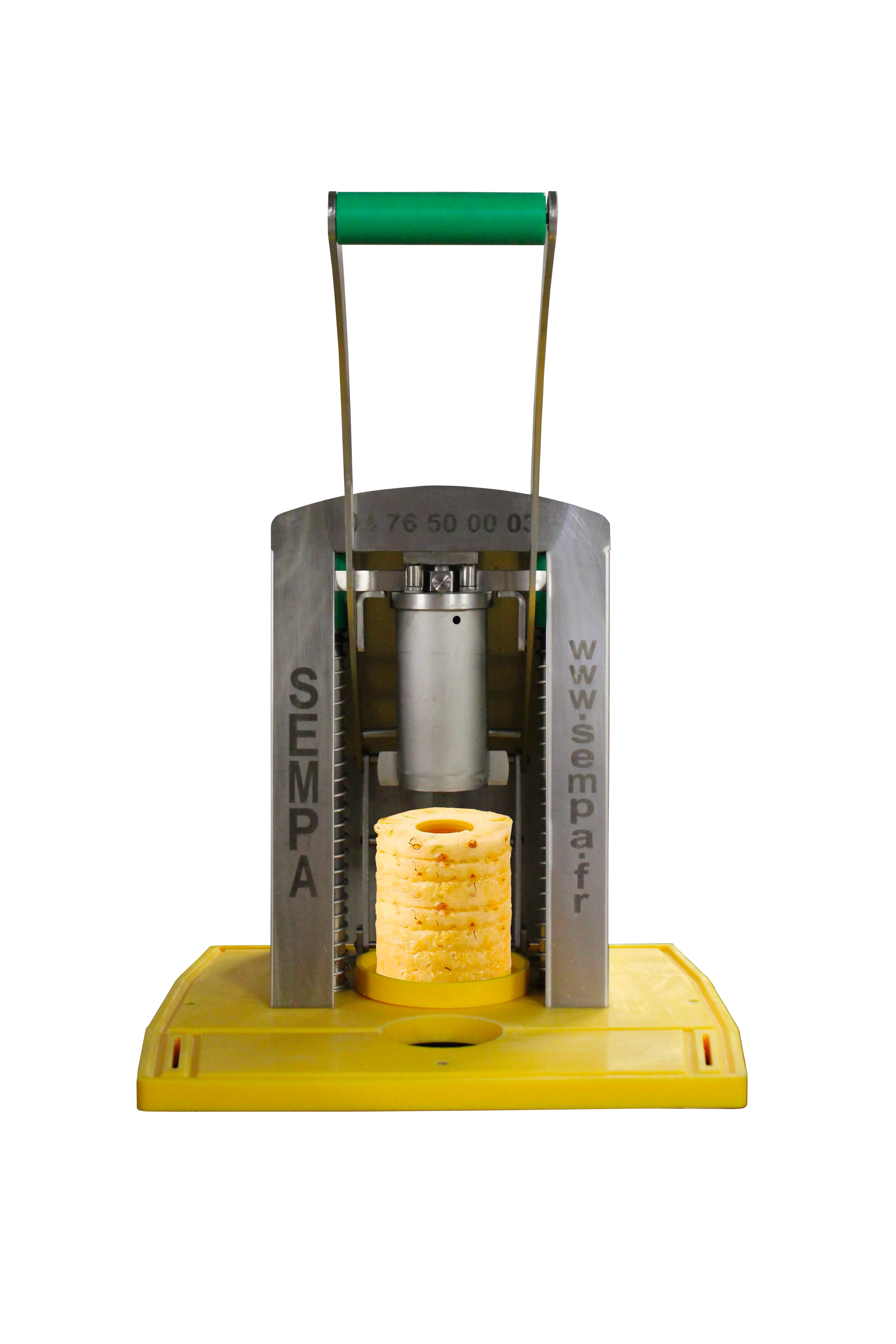 Machine AL 101 de face, avec ananas écorcé et évidé sur le plateau